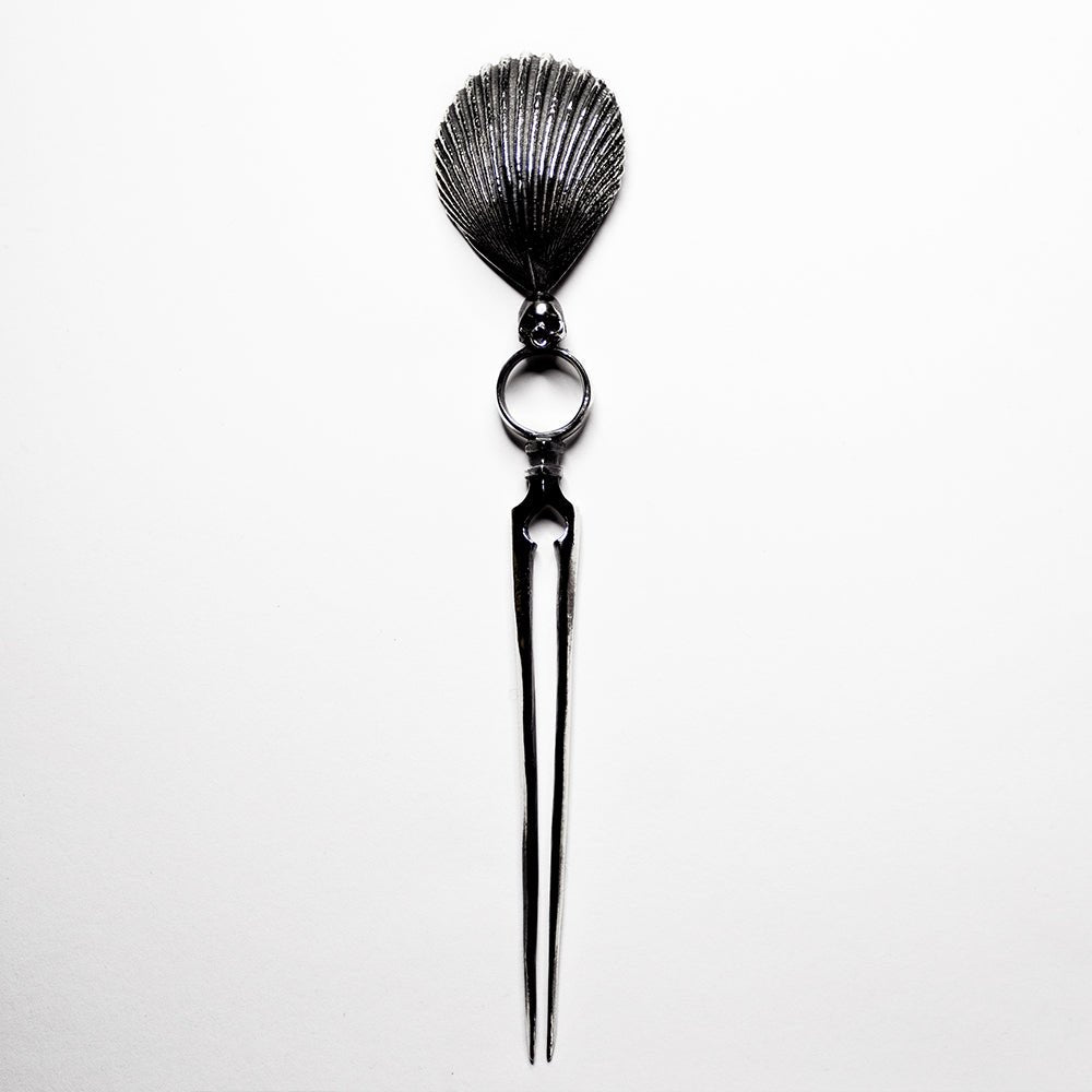 SHELL HAIRPIN - Macabre Gadgets Store