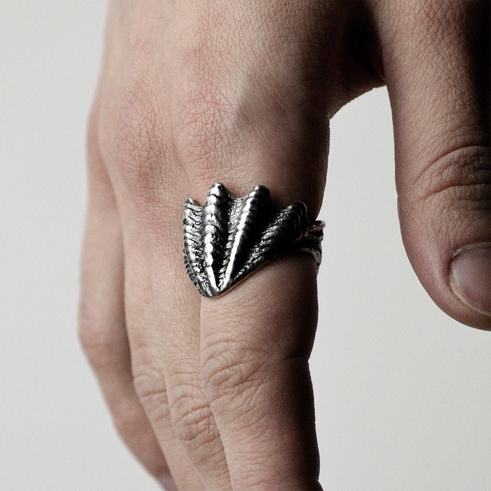 SHELL RING - Macabre Gadgets Store