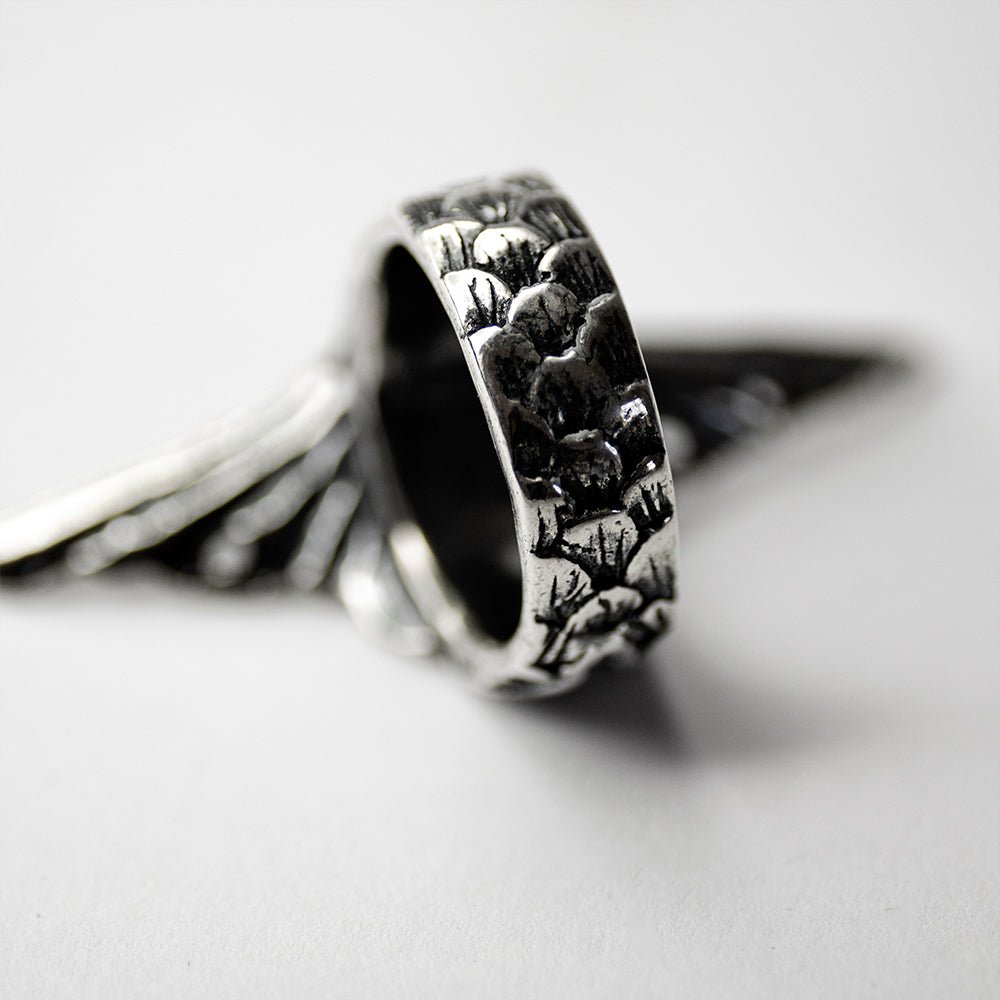 SIREN RING - Macabre Gadgets Store
