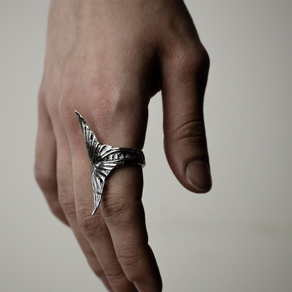 SIREN RING - Macabre Gadgets Store