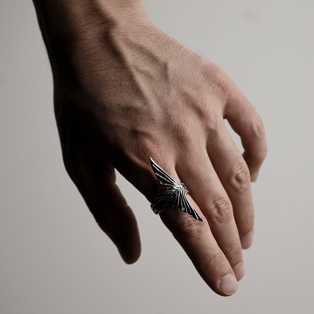 SIREN RING - Macabre Gadgets Store