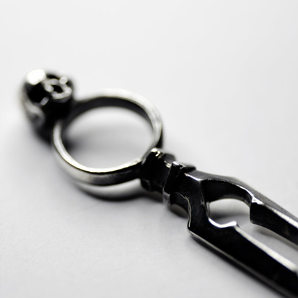 SKULL HAIRPIN - Macabre Gadgets Store