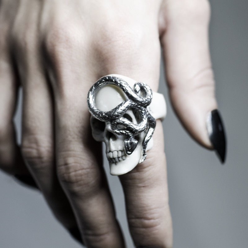 SKULL & SNAKE RING - Macabre Gadgets Store