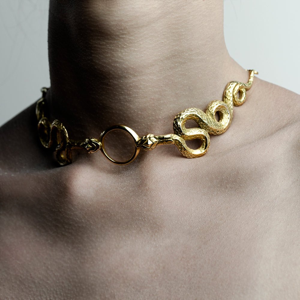 SNAKES CHOKER - Macabre Gadgets Store