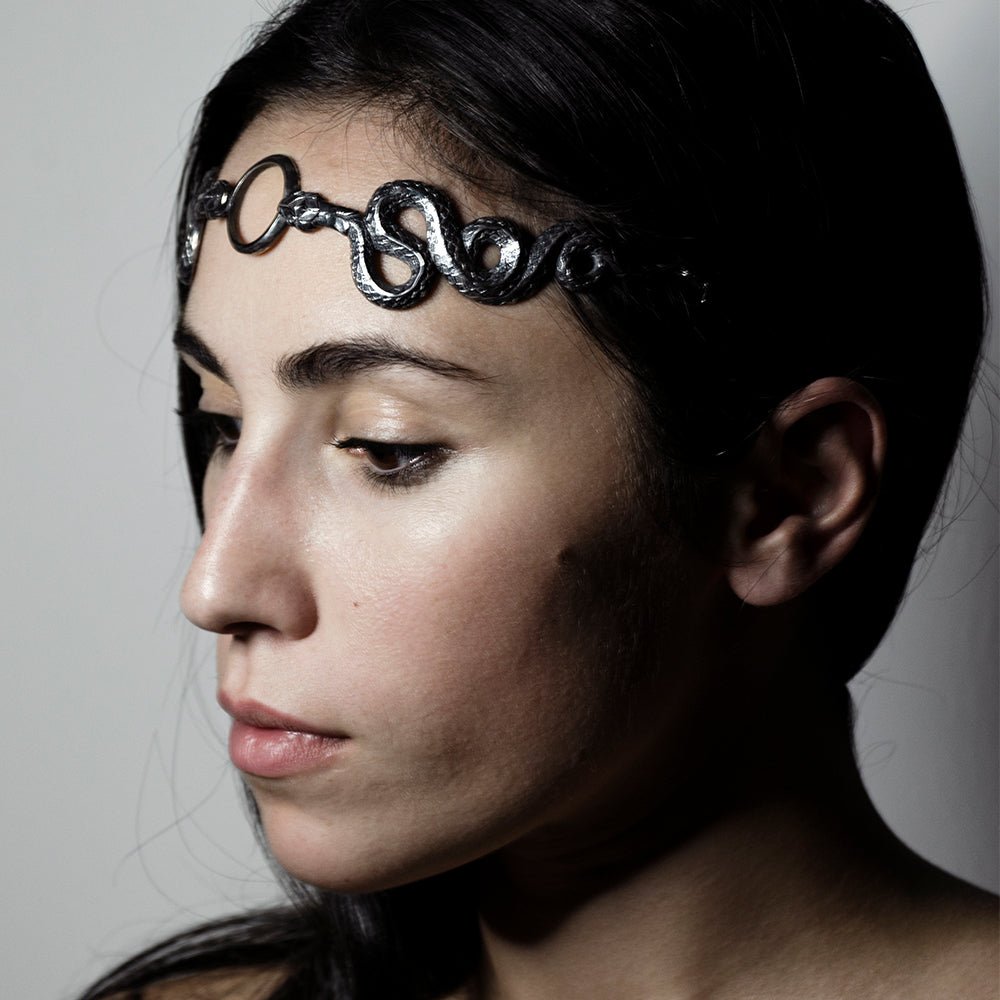 SNAKES CROWN - Macabre Gadgets Store