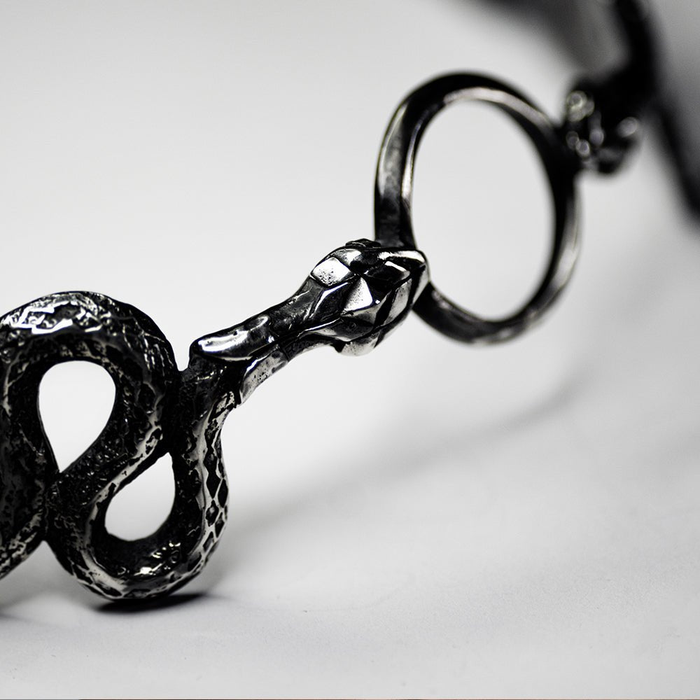 SNAKES CROWN - Macabre Gadgets Store