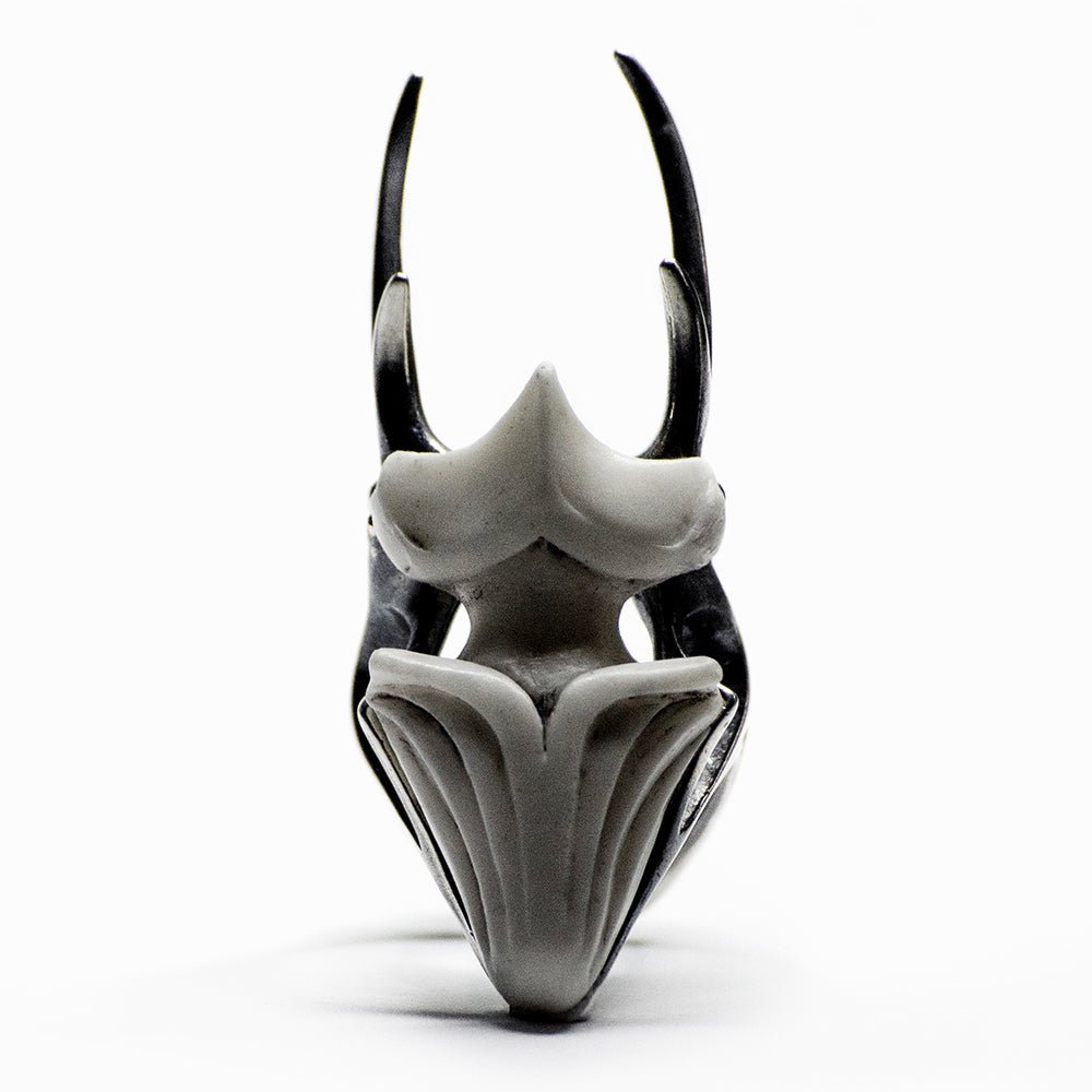 STAG BEETLE RING - Macabre Gadgets Store