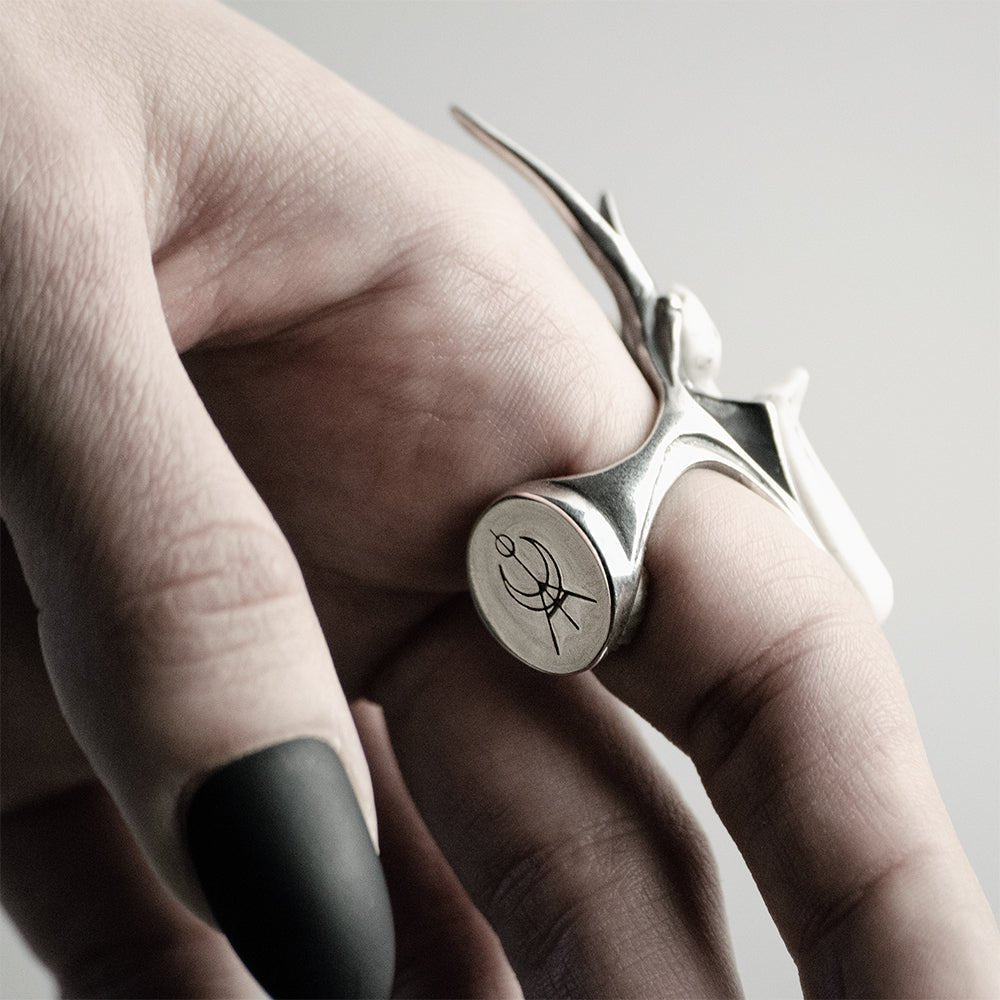 STAG BEETLE RING - Macabre Gadgets Store