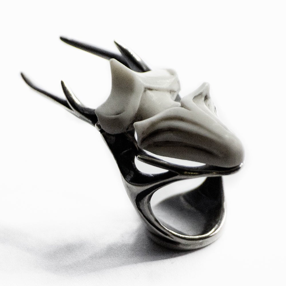 STAG BEETLE RING - Macabre Gadgets Store