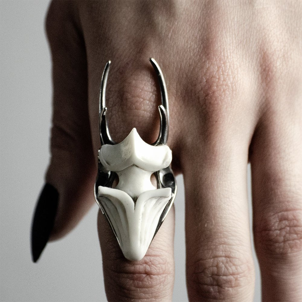 STAG BEETLE RING - Macabre Gadgets Store