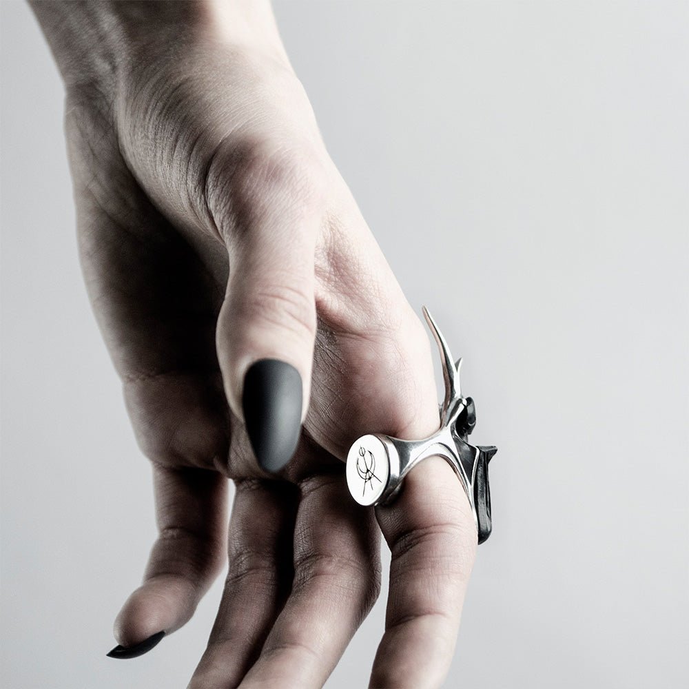 STAG BEETLE RING - Macabre Gadgets Store