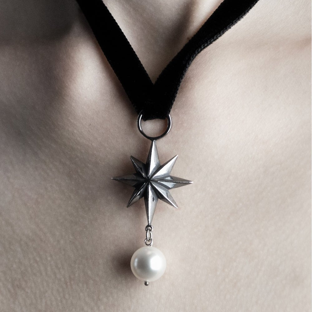 STAR NECKLACE - Macabre Gadgets Store