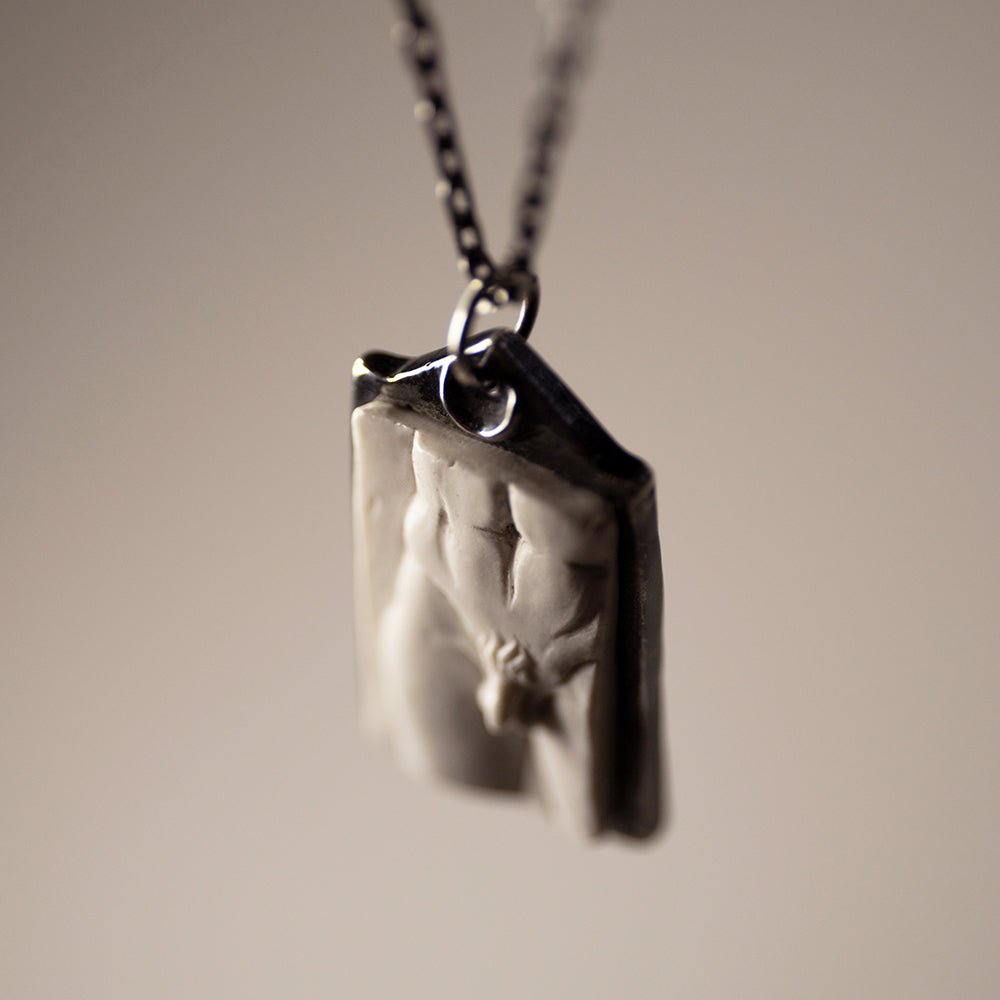 TORSO PENDANT - Macabre Gadgets Store