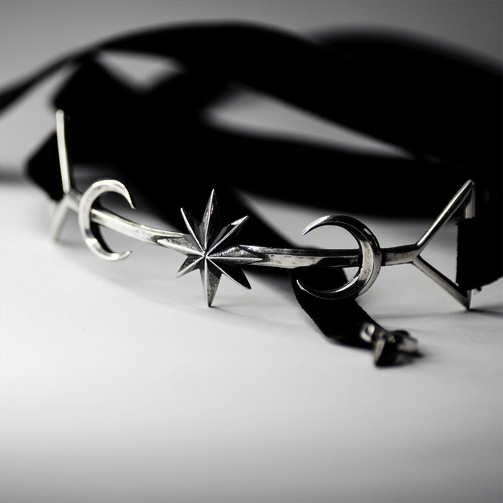 Twin Moon choker - Macabre Gadgets