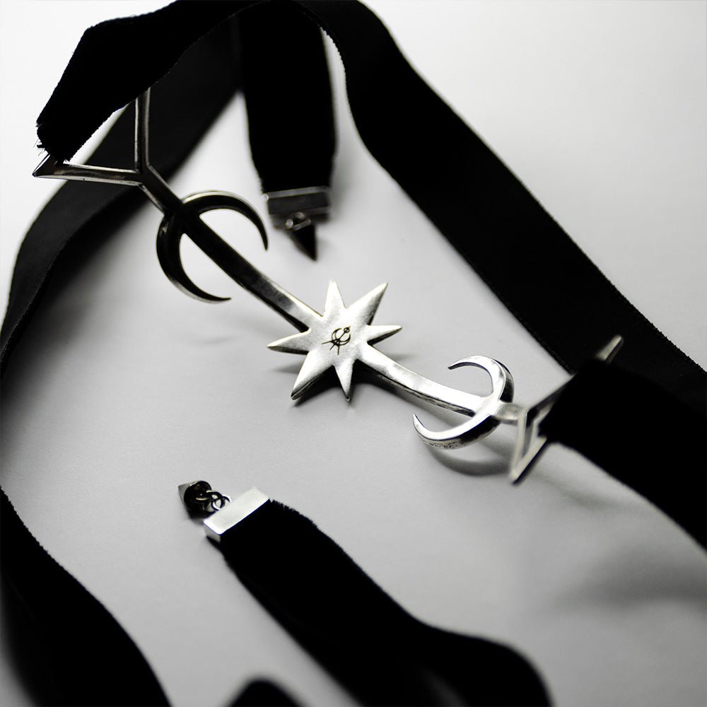 TWIN MOON CROWN - SILVER - Macabre Gadgets Store