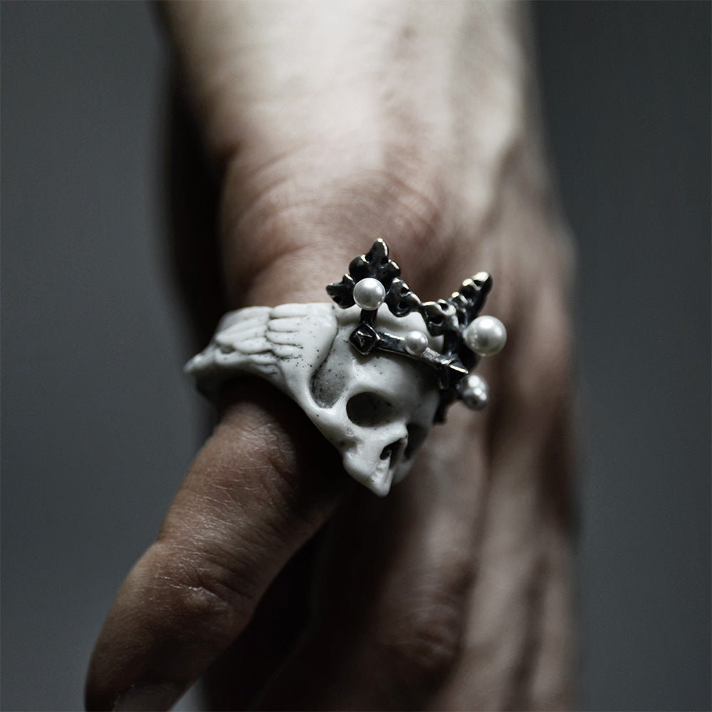 ULMER RING - WHITE - final sale - Macabre Gadgets Store