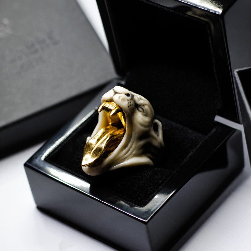 WHITE PANTHER RING - Macabre Gadgets Store