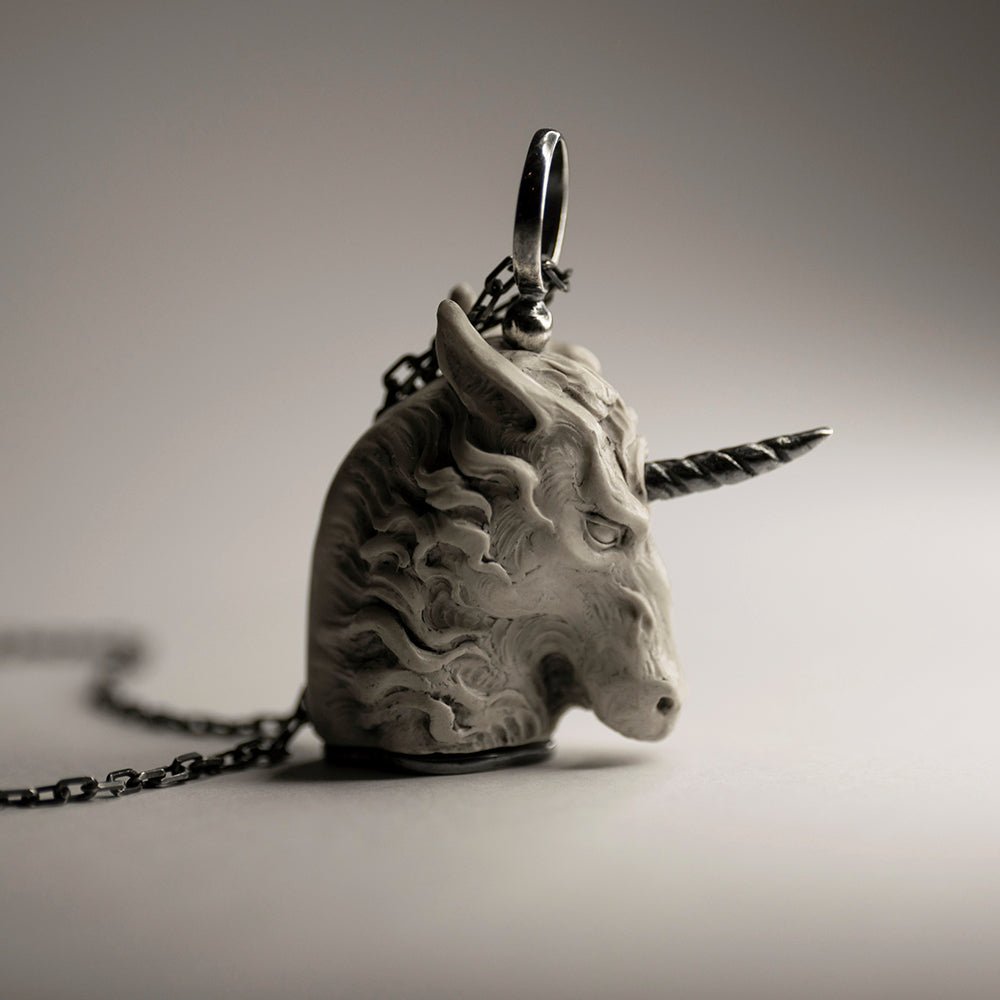 Unicorn Silver Origami Necklace – La Menagerie