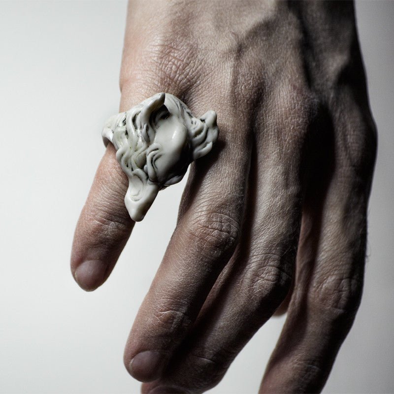 WOLF RING - Macabre Gadgets Store