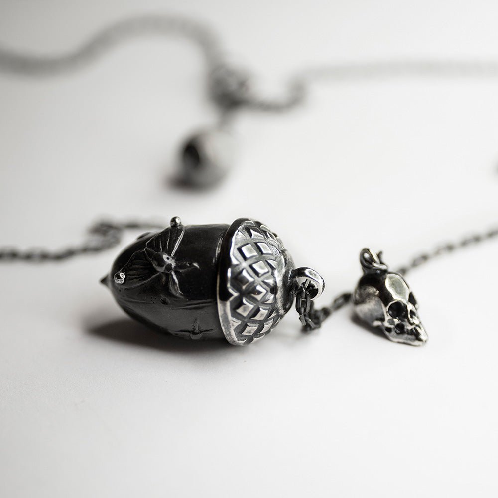 WOODS CHARM PENDANT - Macabre Gadgets Store