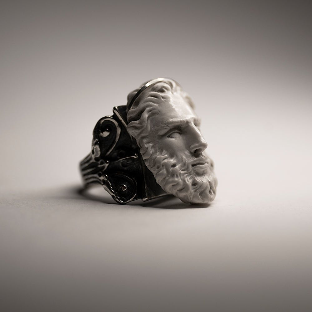ZEUS RING - Macabre Gadgets